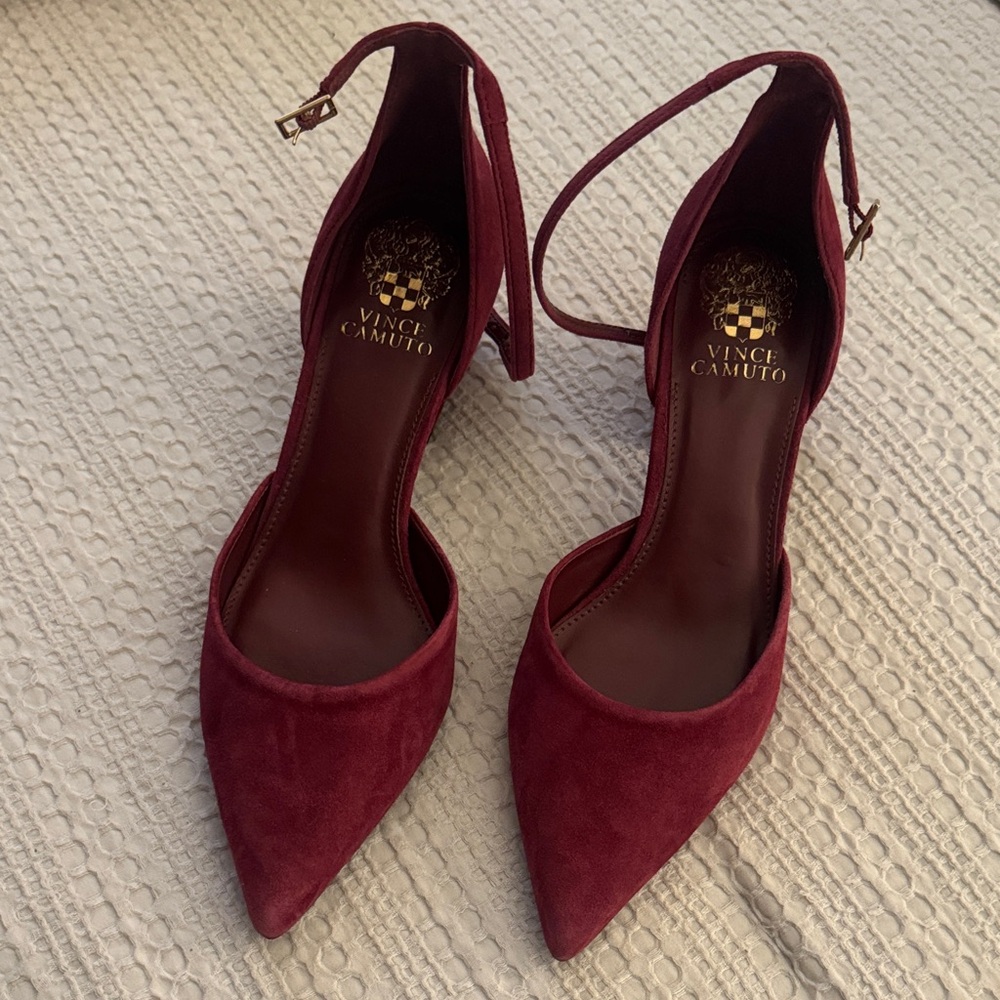 Vince Camuto Burgundy Pointed Toe Heels